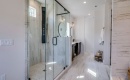 Kabiny prysznicowe z hydromasażem: luksusowe doznania w zaciszu domowej łazienki